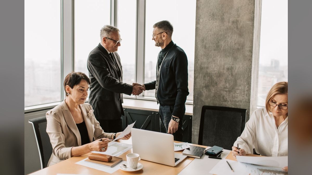 Should I open or buy an Office Evolution franchise in 2027 — figure 5