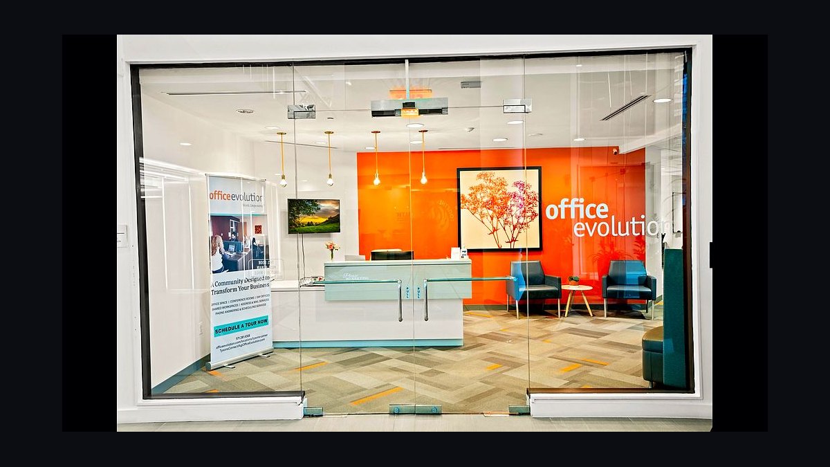 Should I open or buy an Office Evolution franchise in 2027?