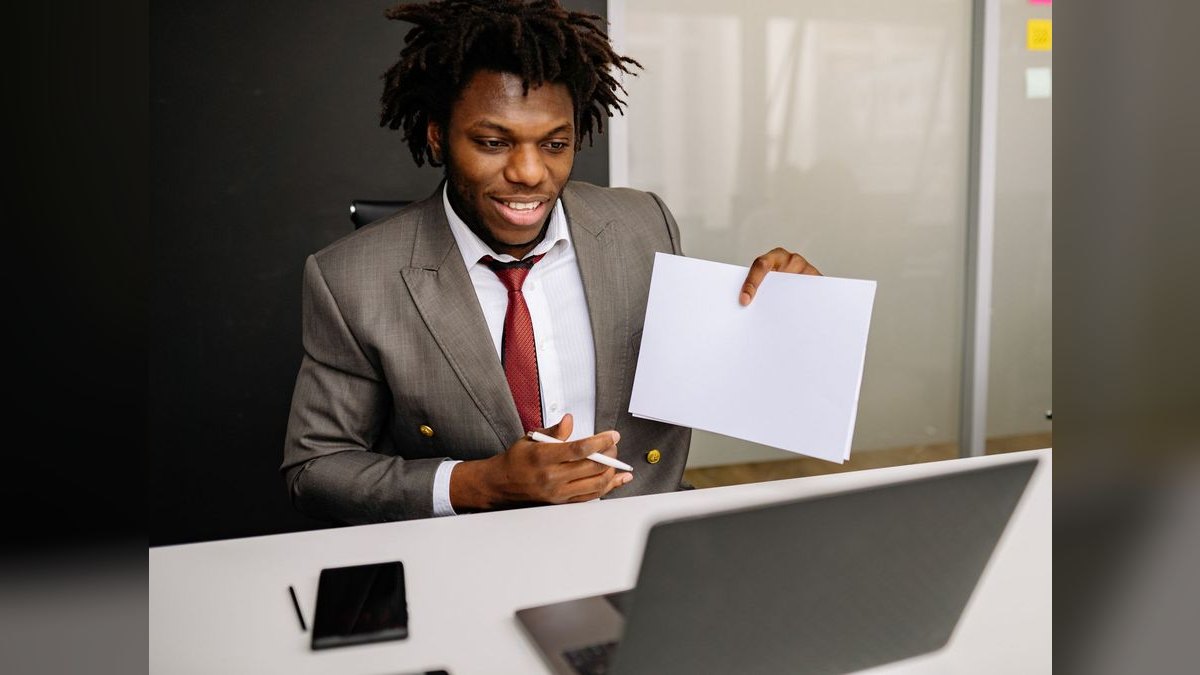 Should I open or buy a Hilton franchise in 2027?
