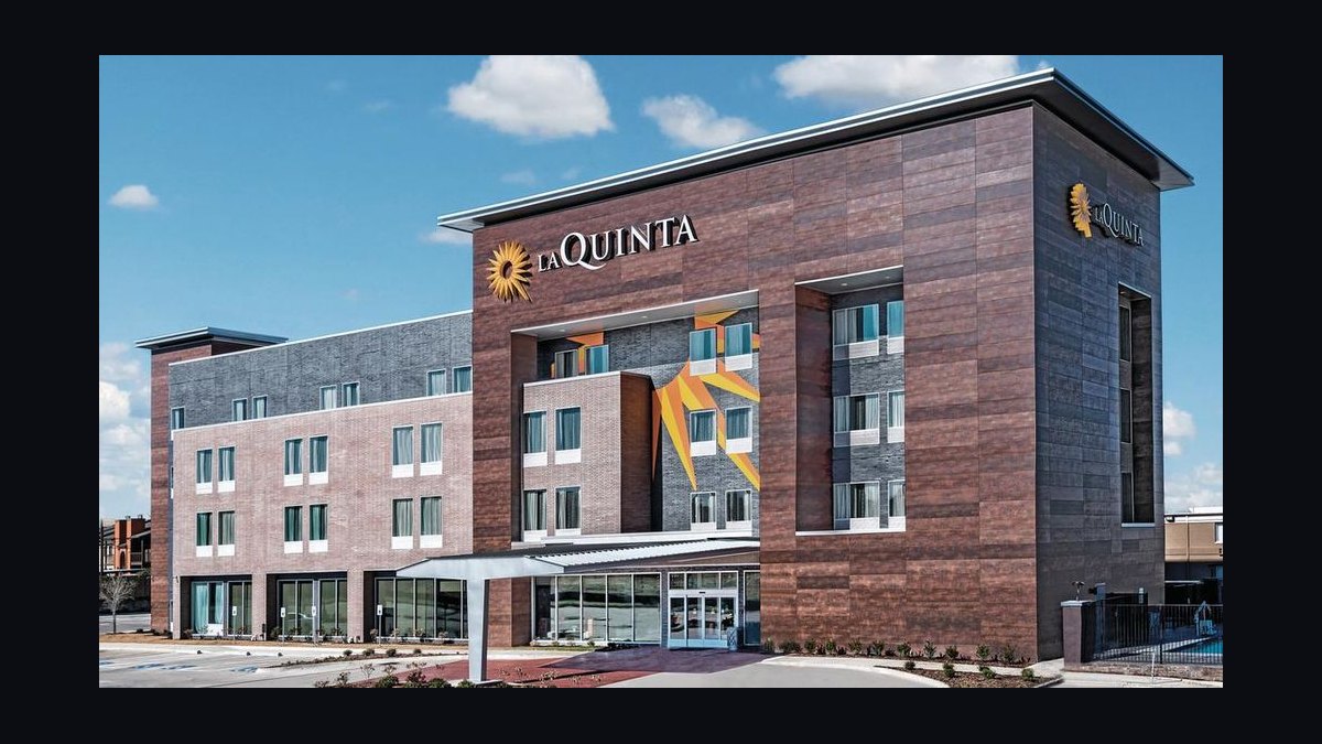 Should I open or buy a La Quinta franchise in 2027?