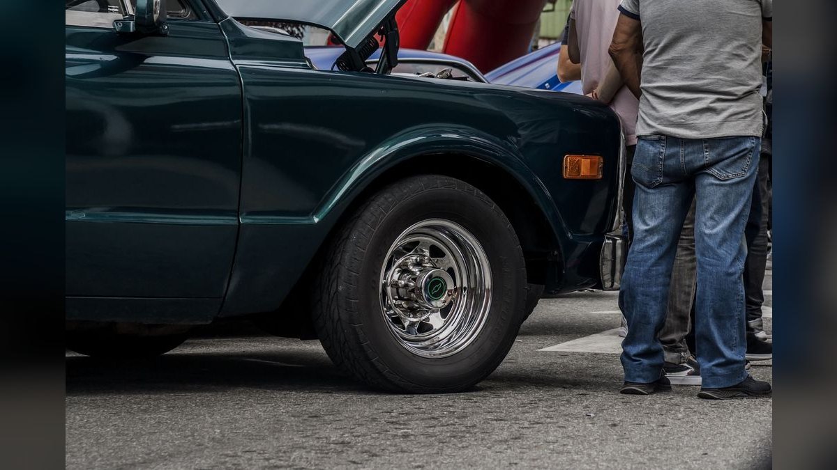 Should I open or buy a Tires Plus franchise in 2027 — figure 4