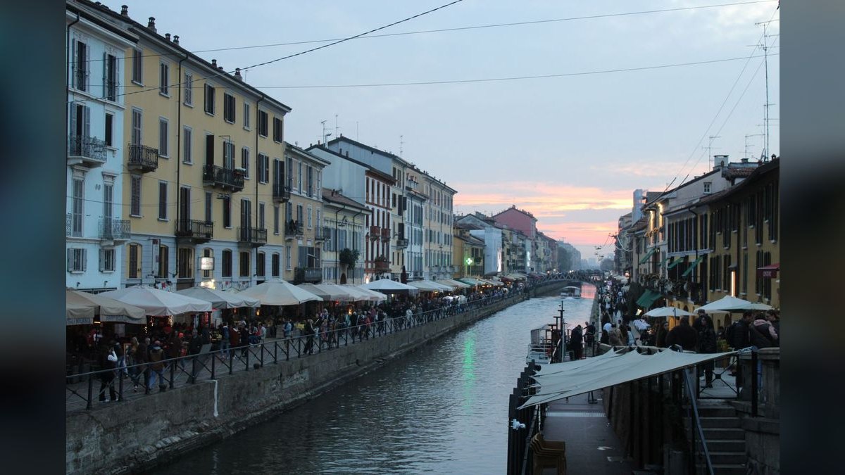 Should I open or buy a Milan Laser franchise in 2027 — figure 2
