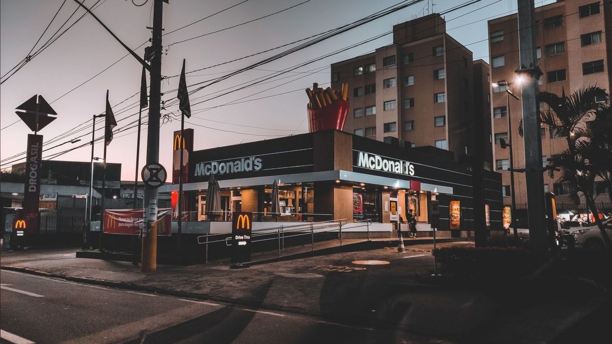 How do I franchise my own business in 2027 — figure 1