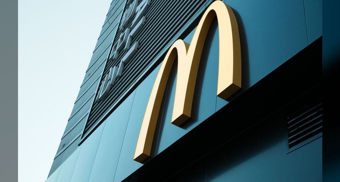 How do I franchise my own business in 2027?