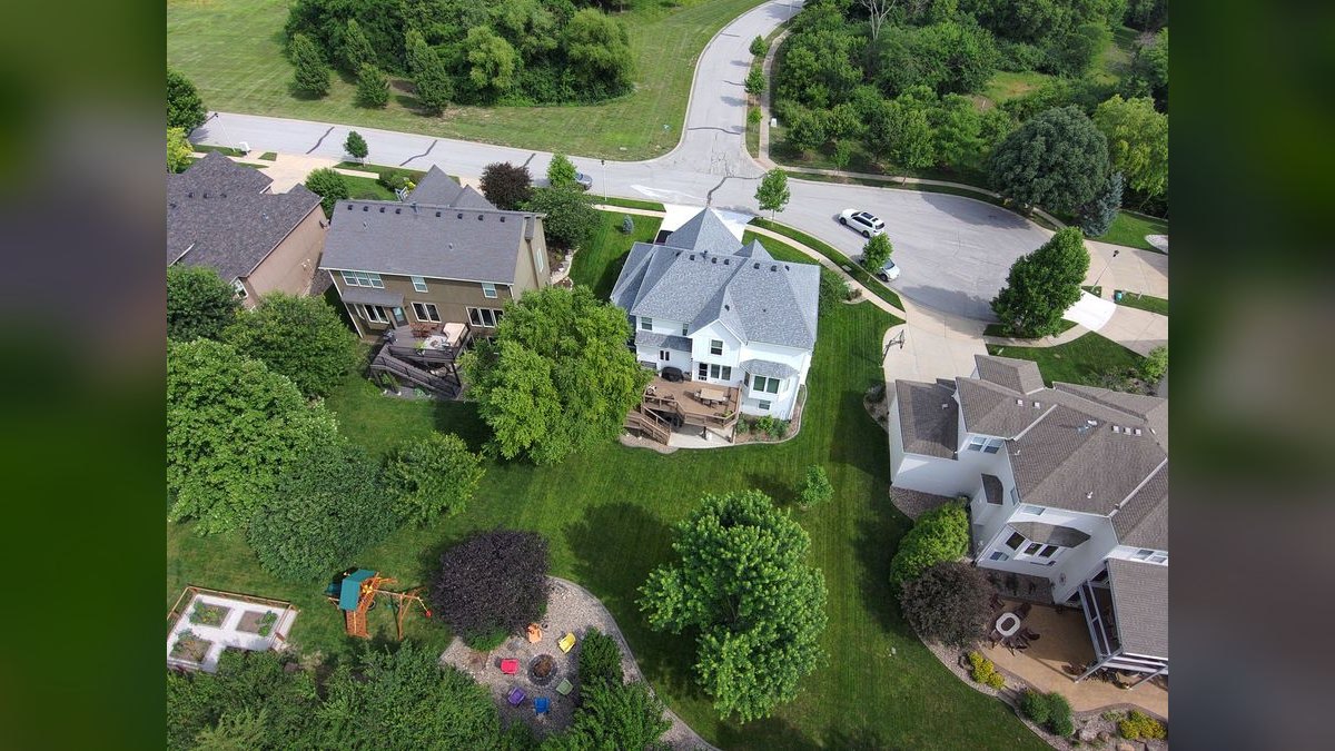 Best landscaping and lawn-care franchises to buy in 2027 — figure 3