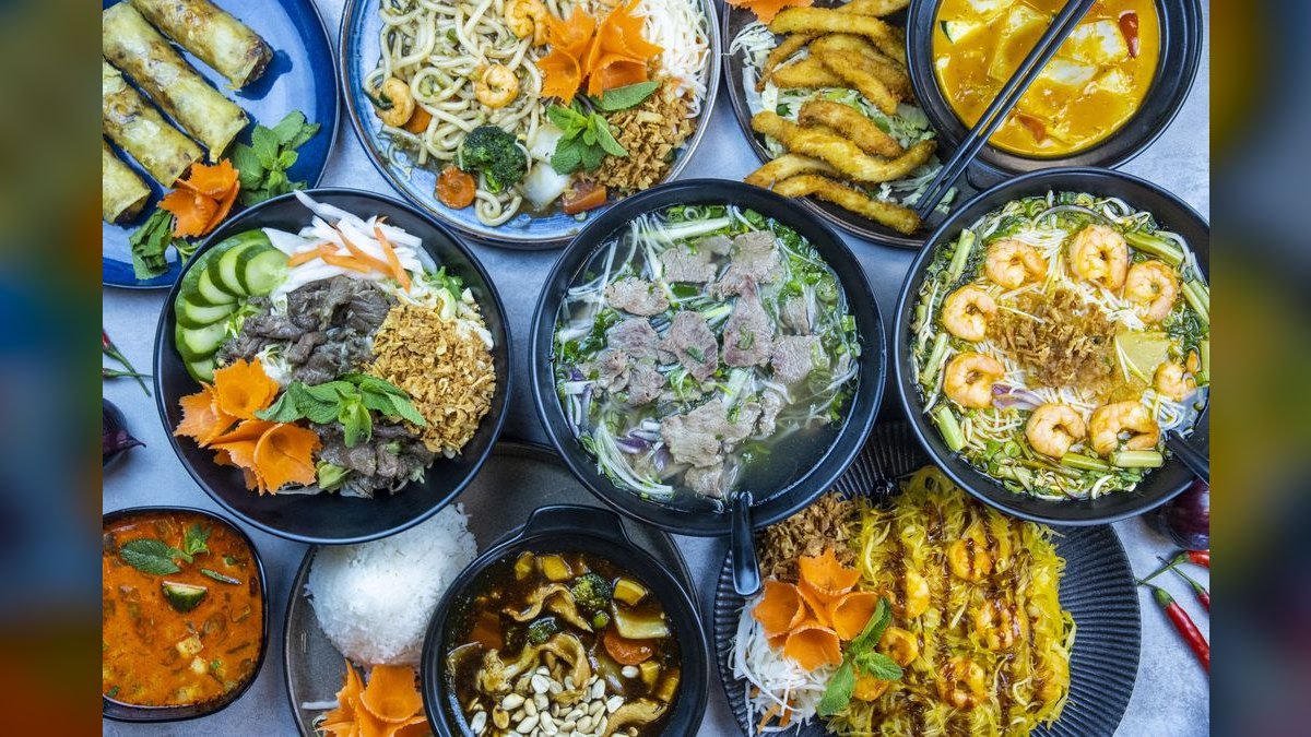Best Asian-cuisine franchises to buy in 2027 — figure 1