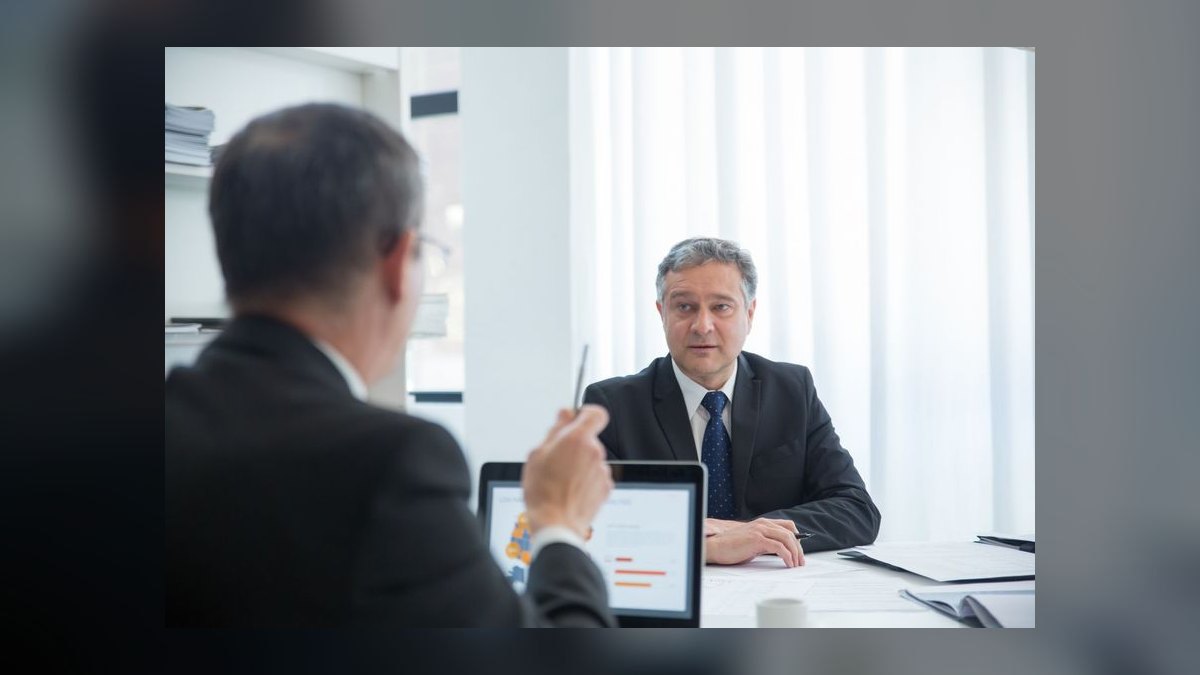 Top 10 KPIs Chief Should Track in 2027 — figure 8