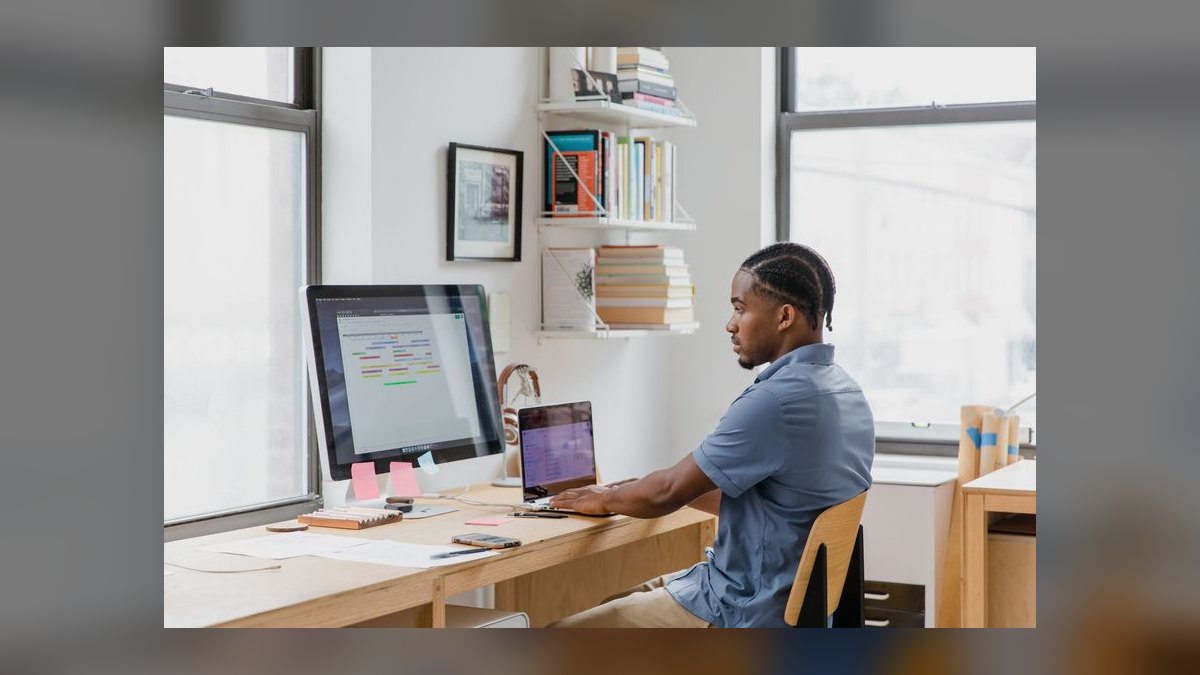 Should I open or buy a StorageMart franchise in 2027 — figure 2