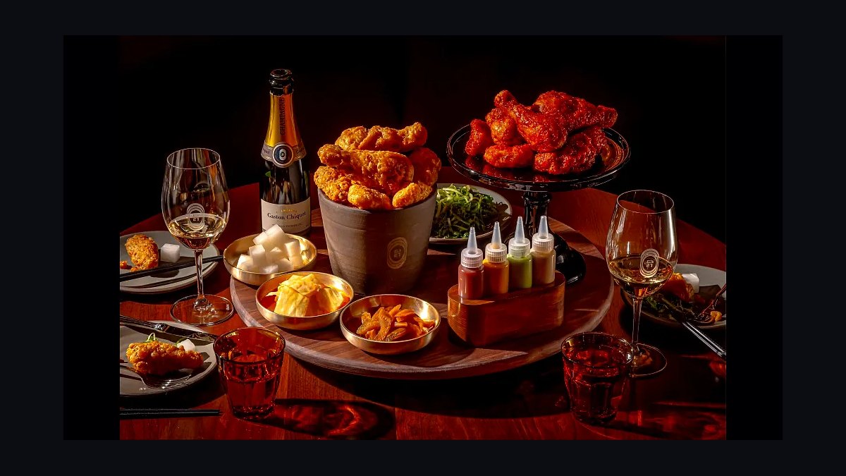 Should I open or buy a Raising Cane’s franchise or open an independent sandwich shop in 2027?