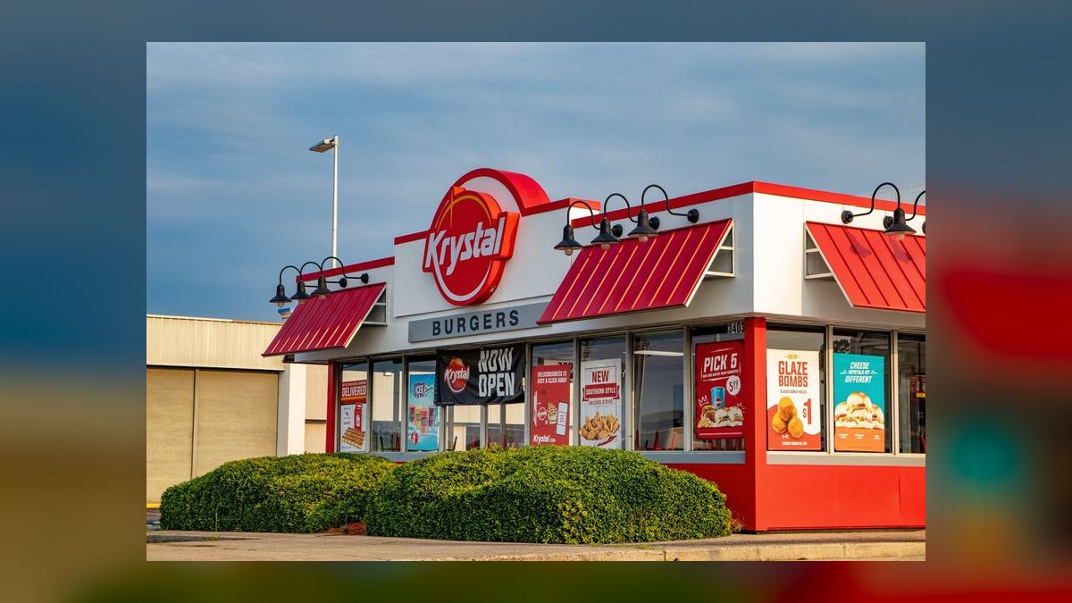 Should I open or buy a Krystal franchise or open an independent sandwich shop in 2027?
