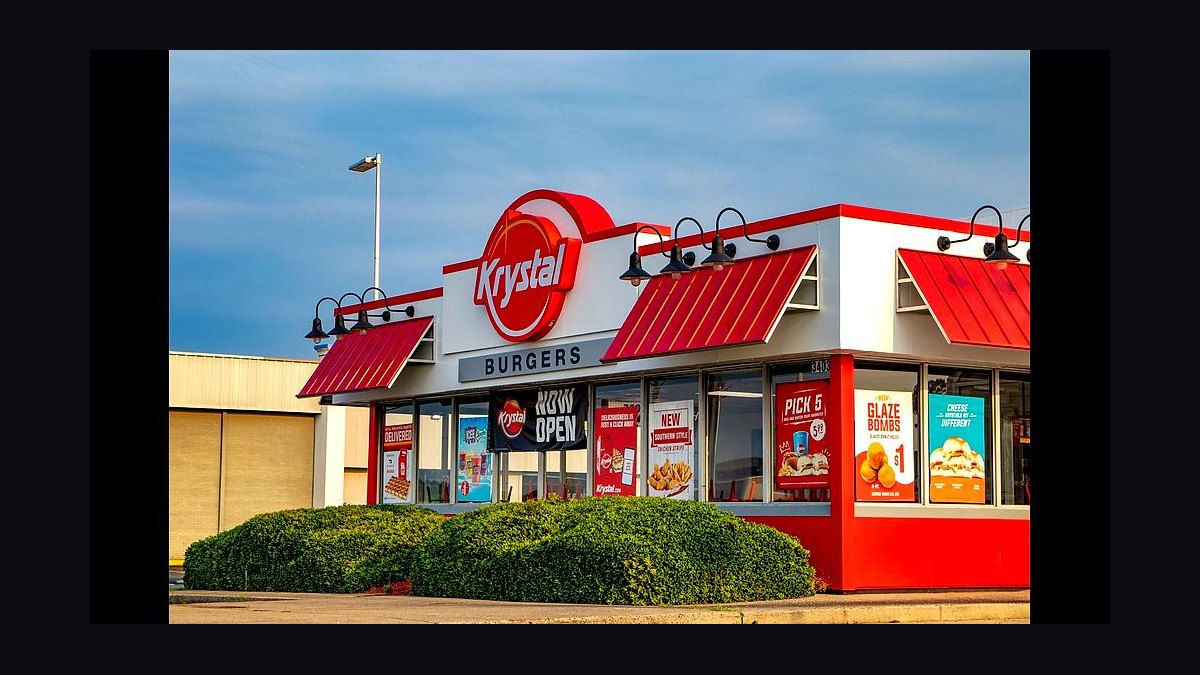Should I open or buy a Krystal franchise or open an independent sandwich shop in 2027?