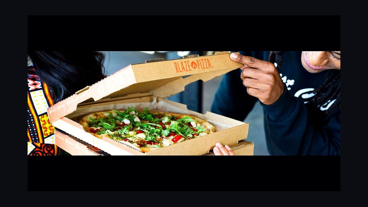 Should I open or buy a Blaze Pizza franchise or open an independent sandwich shop in 2027?