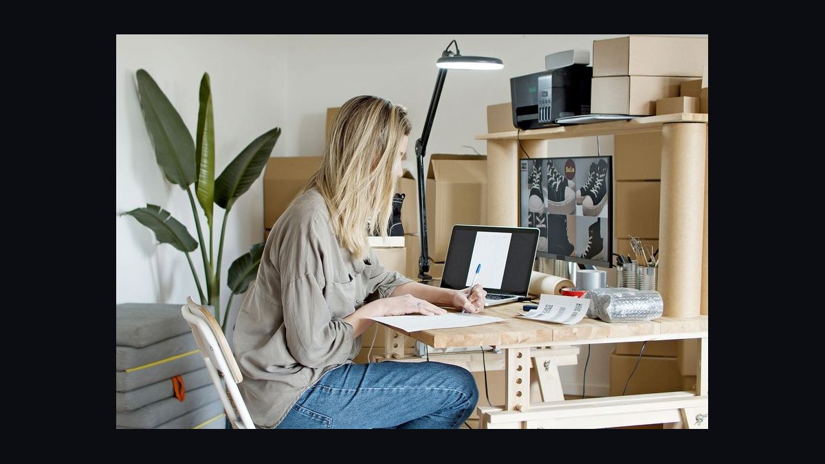Should I start a home-based franchise or buy an existing resale territory in 2027 — figure 8