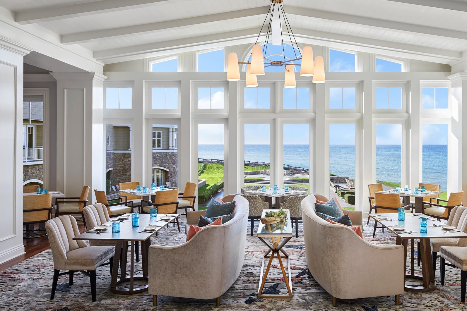 The 10 Best Waterfront Wedding Venues in the United States in 2027 — figure 3