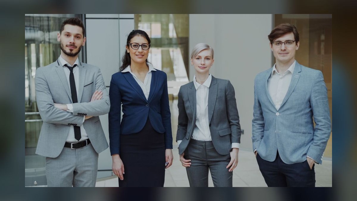 What is the ideal length for a corporate retreat in 2027 — figure 8