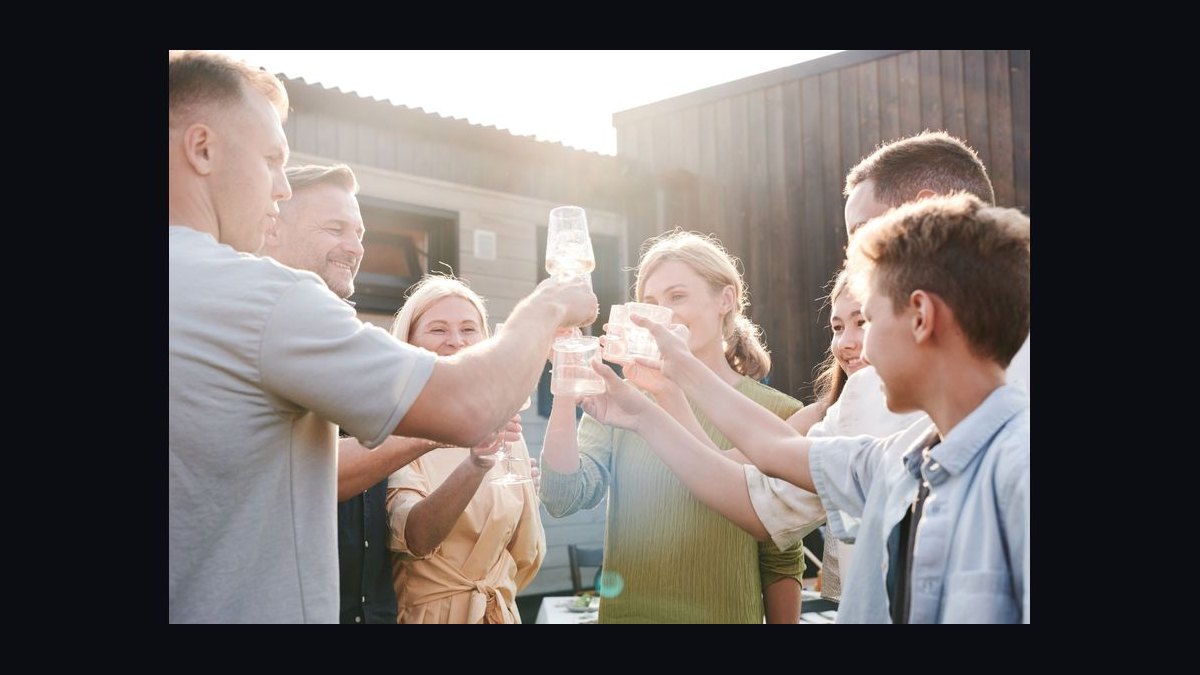 How far in advance should you send out invitations for a family reunion in 2027 — figure 8