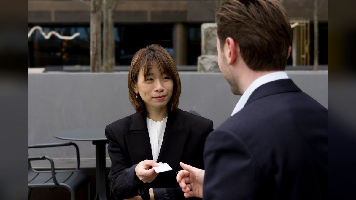 Customer Success — LinkedIn Banner — figure 1