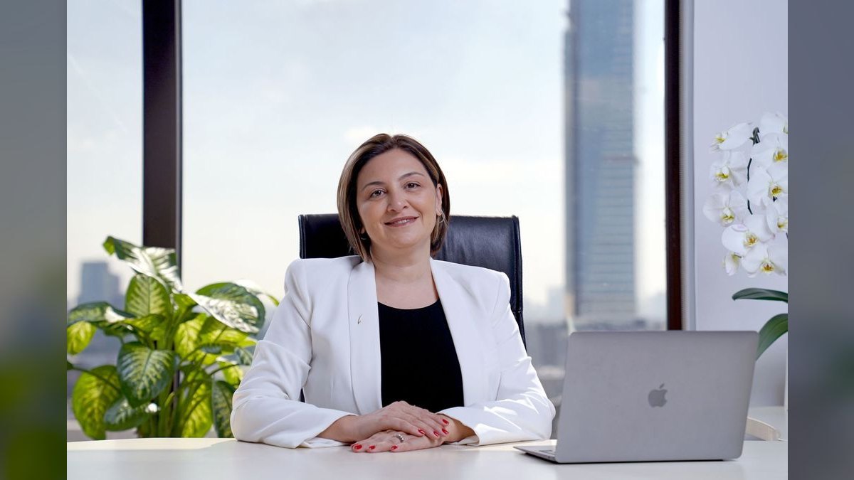 RevOps Manager — LinkedIn Banner — figure 1