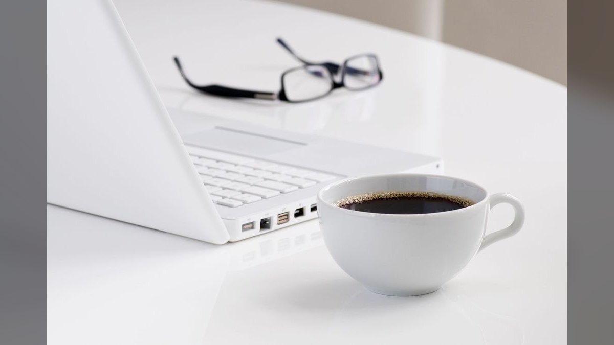 "Coffee's for closers." — LinkedIn Banner — figure 2
