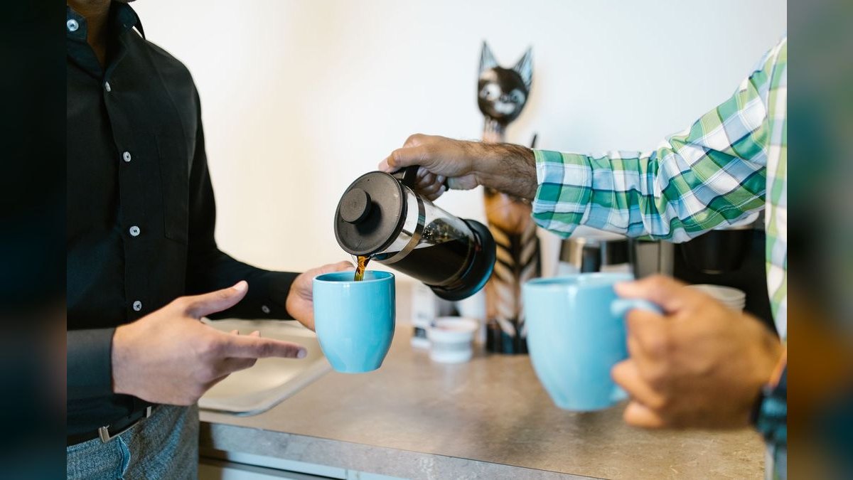 "Coffee's for closers." — LinkedIn Banner — figure 5