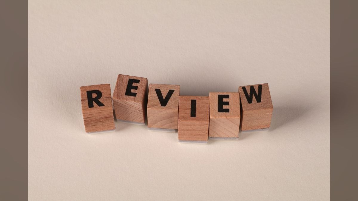 Monthly Business Review — Title Slide — figure 2