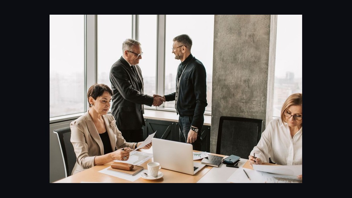 “Deals stall where the value is unclear.” — Quote Card — figure 8