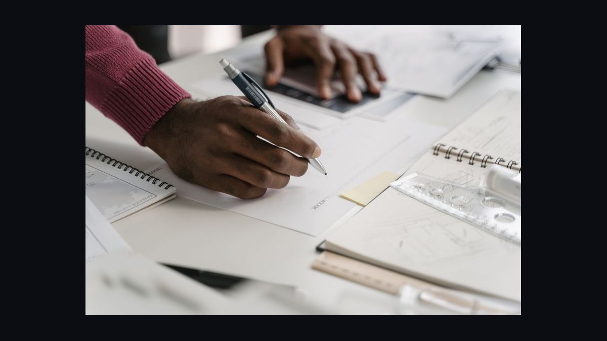 Solutions Architect — LinkedIn Banner — figure 7
