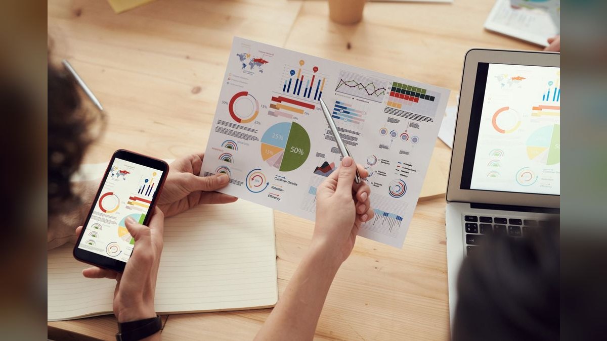 Head of Customer Success — LinkedIn Banner