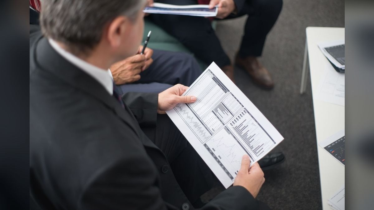 Growth Marketer — LinkedIn Banner — figure 3