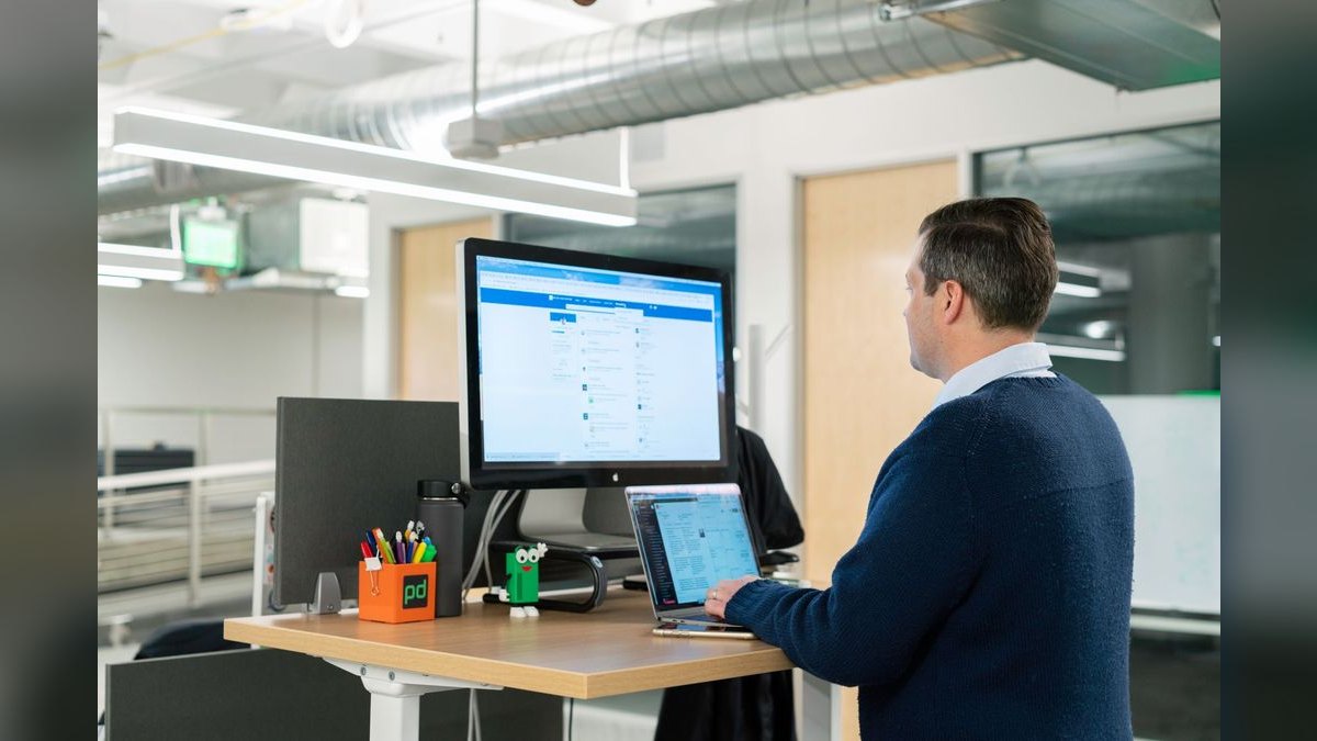 Field Sales Rep — LinkedIn Banner