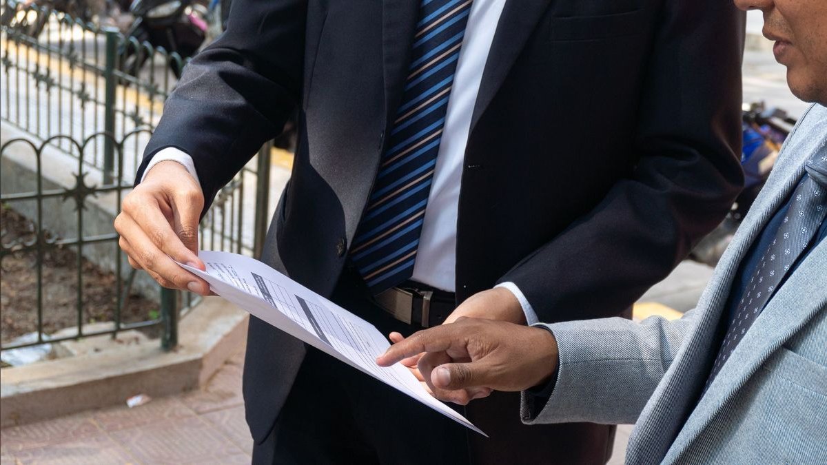 Sales Consultant — LinkedIn Banner — figure 5