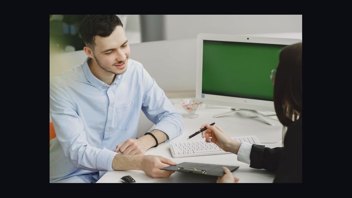 Sales Consultant — LinkedIn Banner
