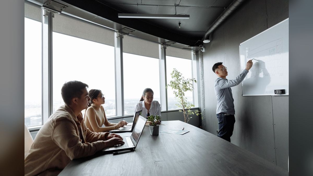 Sales Leader — LinkedIn Banner — figure 3