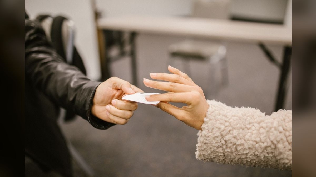 “Give before you take.” — LinkedIn Banner — figure 2