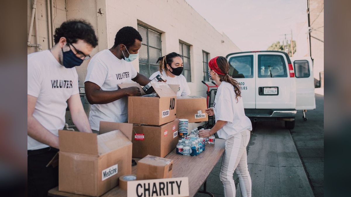 “Give before you take.” — LinkedIn Banner — figure 5