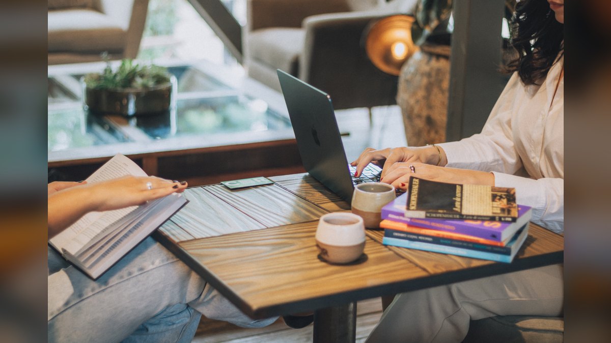 “Small reps, big results.” — LinkedIn Banner — figure 3