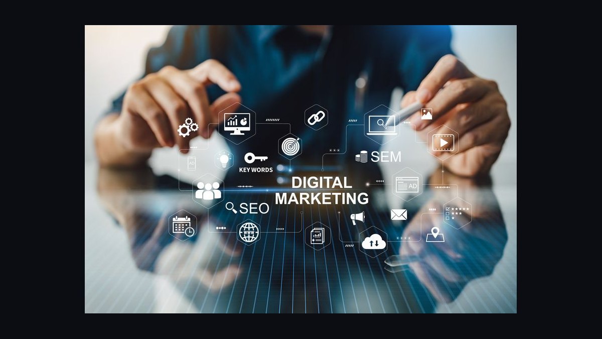 “Revenue for marketing tech.” — LinkedIn Banner — figure 7