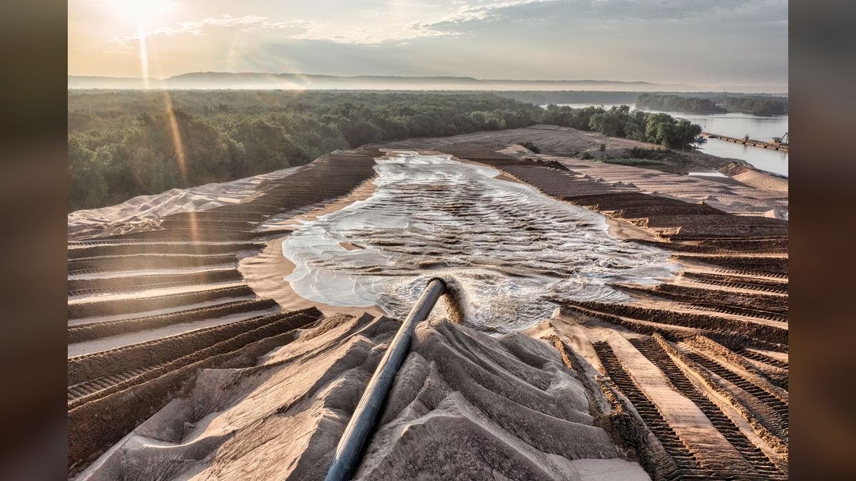 Pipeline. Process. Predictability. — LinkedIn Wallpaper — figure 6
