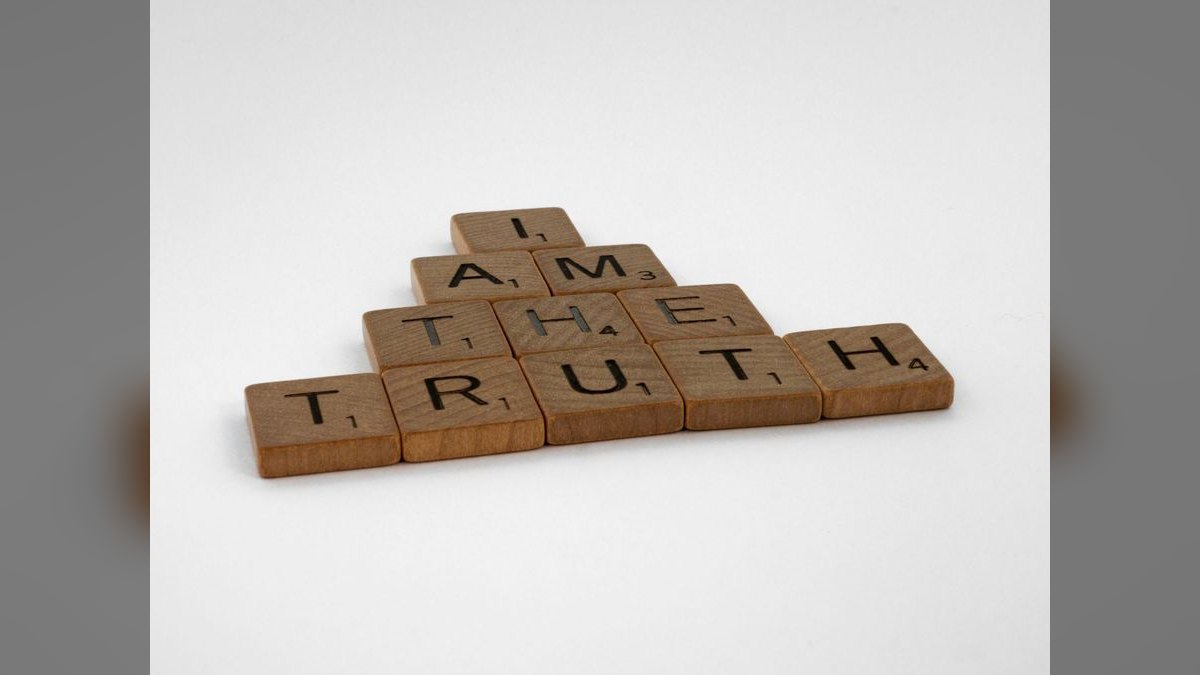One source of revenue truth. — LinkedIn Wallpaper — figure 6