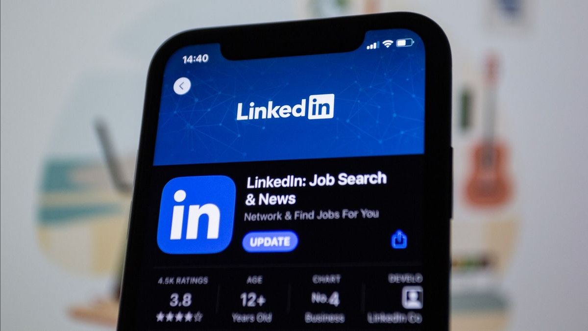 Own the number. — LinkedIn Wallpaper — figure 4