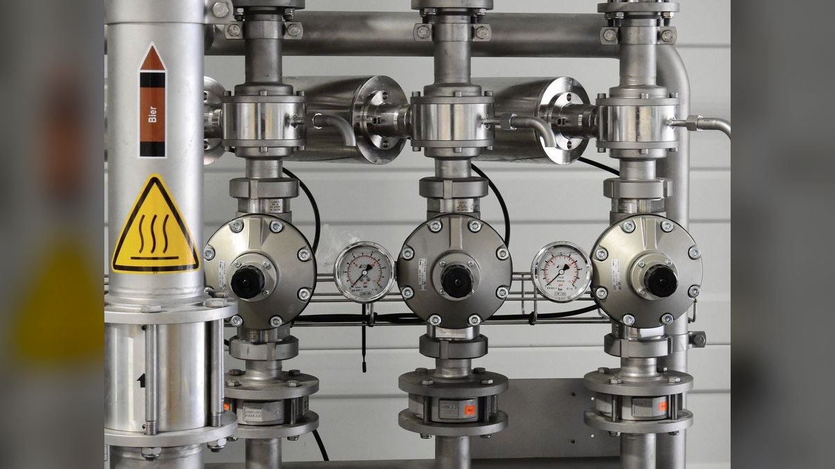 Process over pressure. — LinkedIn Wallpaper