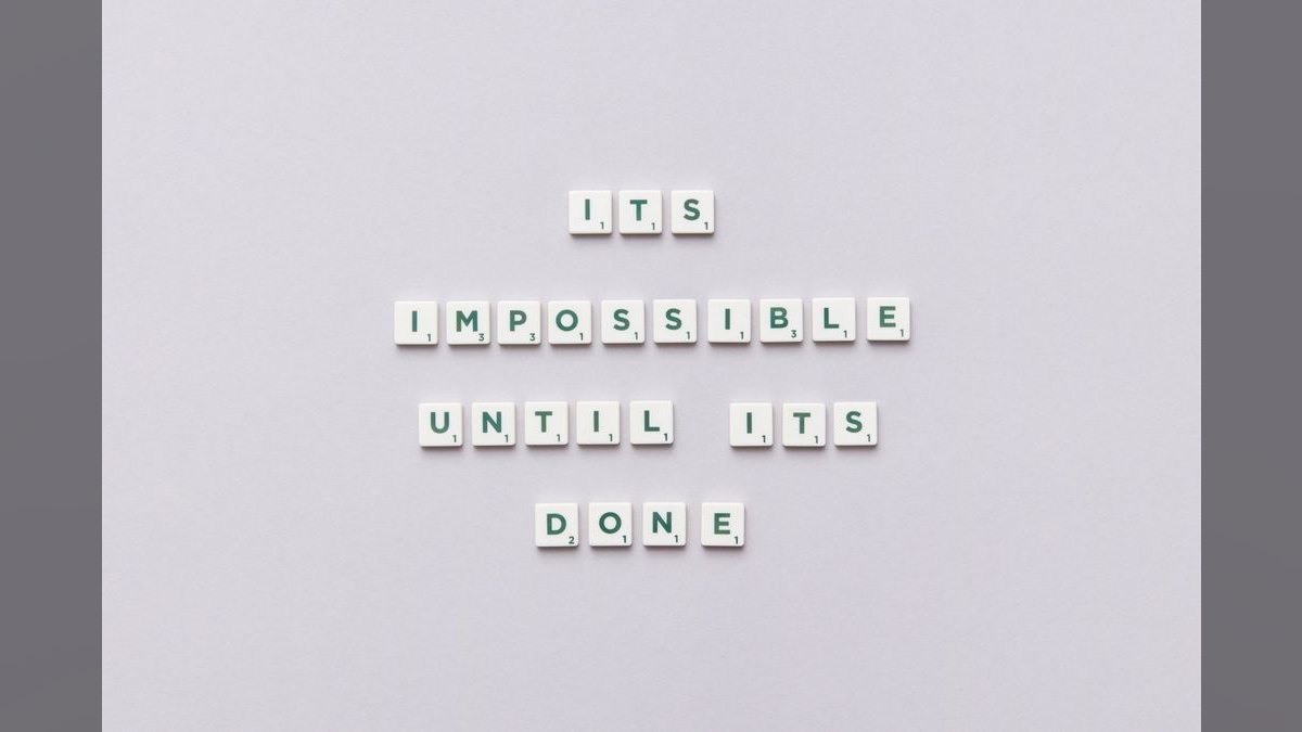 Clarity closes. — LinkedIn Wallpaper — figure 1