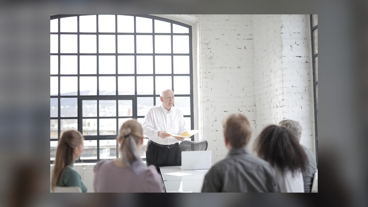 Coach to the top — Sales Leadership Banner — figure 9