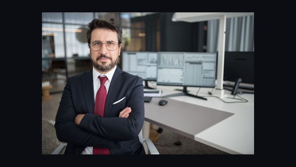 Cybersecurity Sales Director — LinkedIn Banner — figure 2