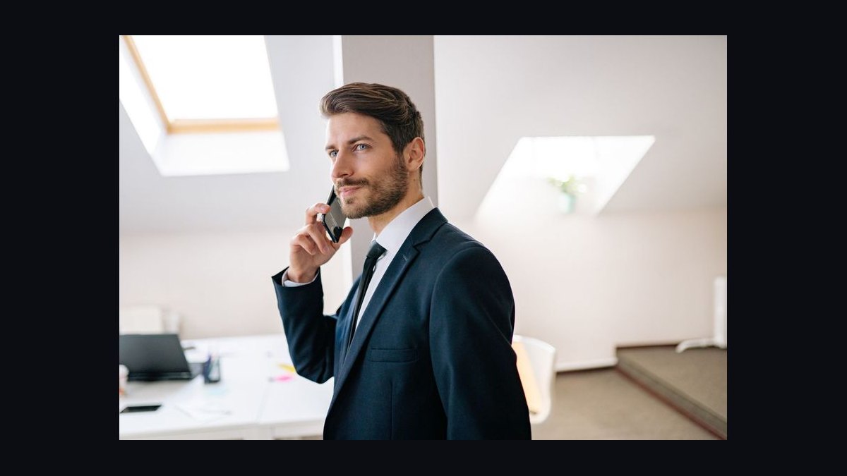 Cybersecurity Sales Director — LinkedIn Banner — figure 3