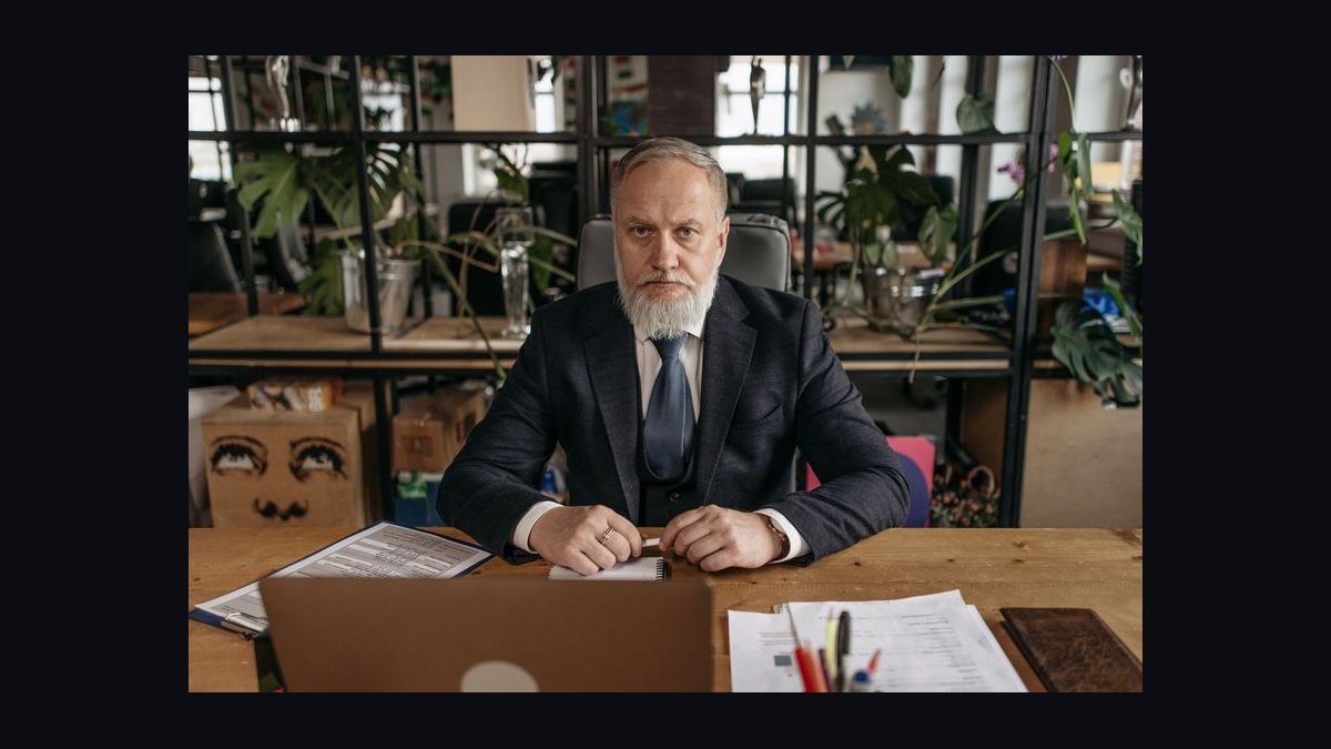 Cybersecurity Sales Director — LinkedIn Banner — figure 7