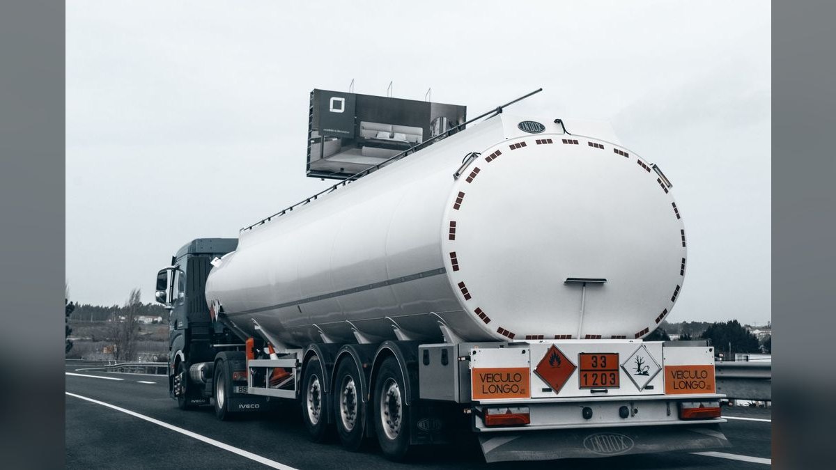 Logistics CRO — LinkedIn Banner — figure 2