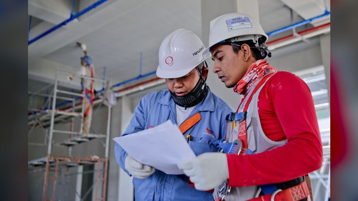 LLM Builder AI Engineer — LinkedIn Banner