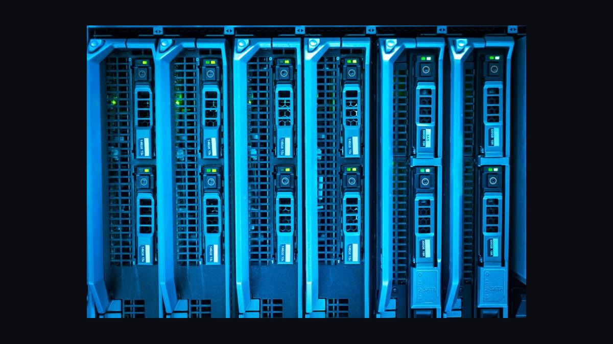 Vector Database CTO — LinkedIn Banner — figure 10