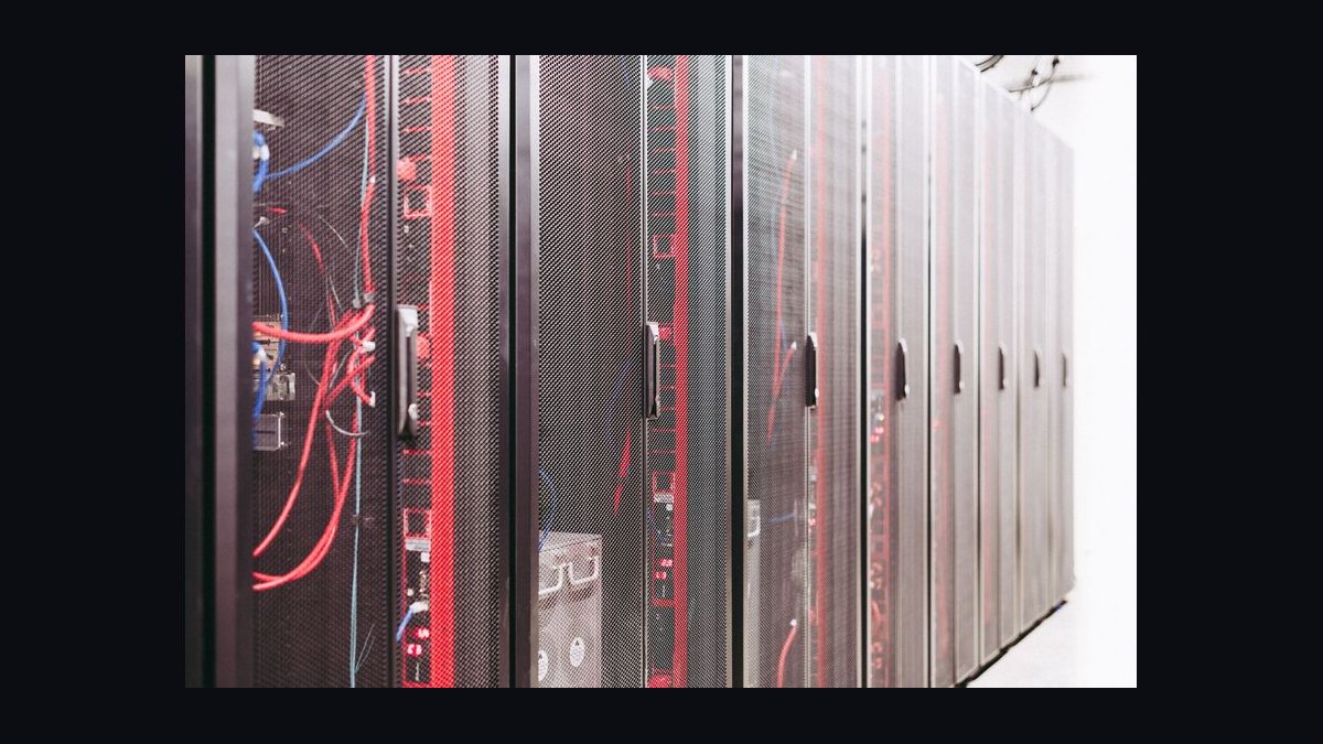 Vector Database CTO — LinkedIn Banner — figure 7